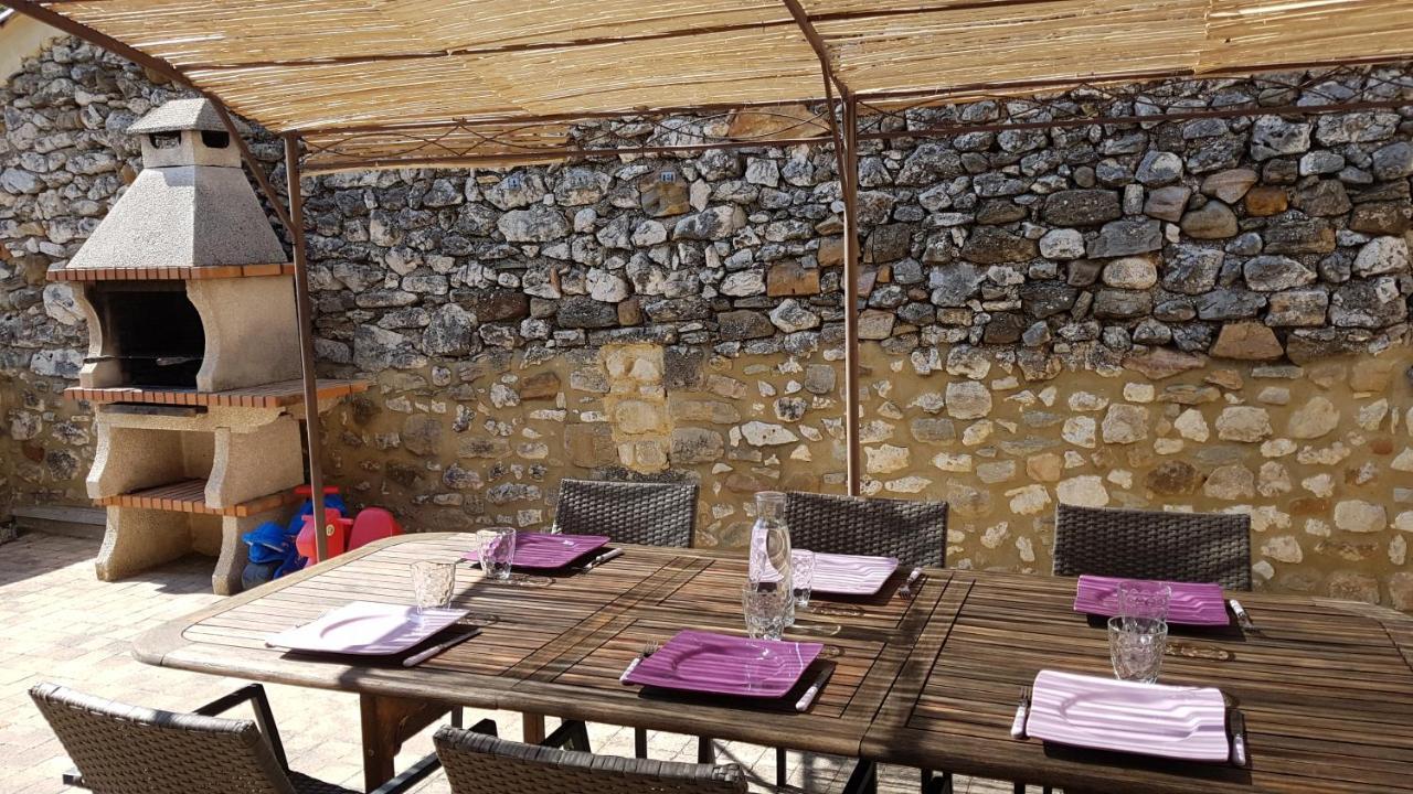 Bienvenue Chez Romane Aigueze Exterior foto